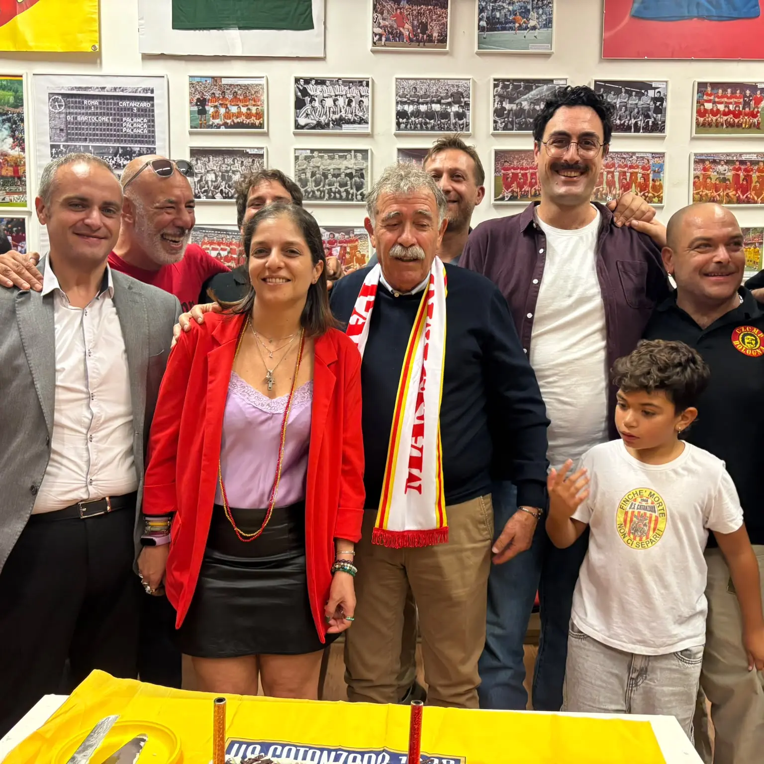 Nuova ‘casa’ giallorossa a Bologna: inaugurato il Catanzaro Club Palanca