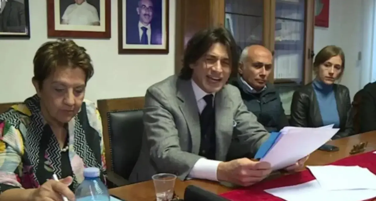 Tribunale Cosenza, oltre 500 firme in un giorno per dire no all’attivazione del Front Office\n