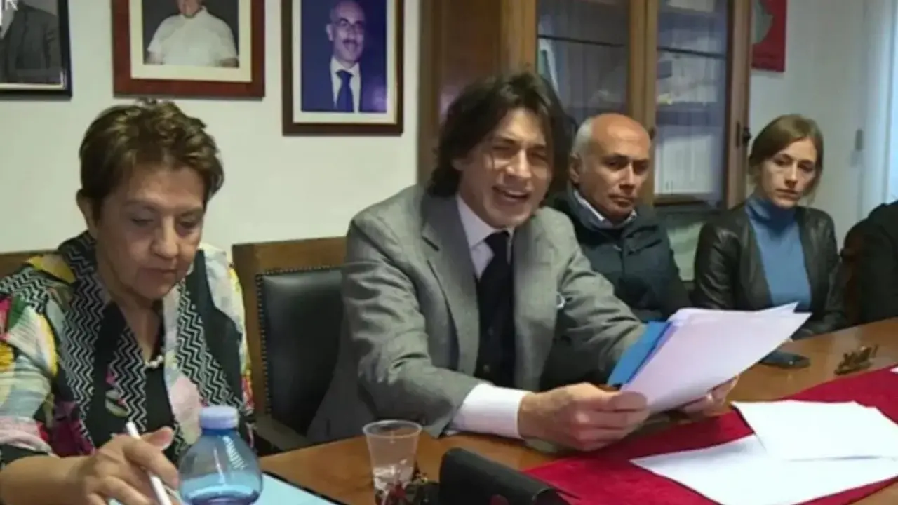 Tribunale Cosenza, oltre 500 firme in un giorno per dire no all’attivazione del Front Office\n