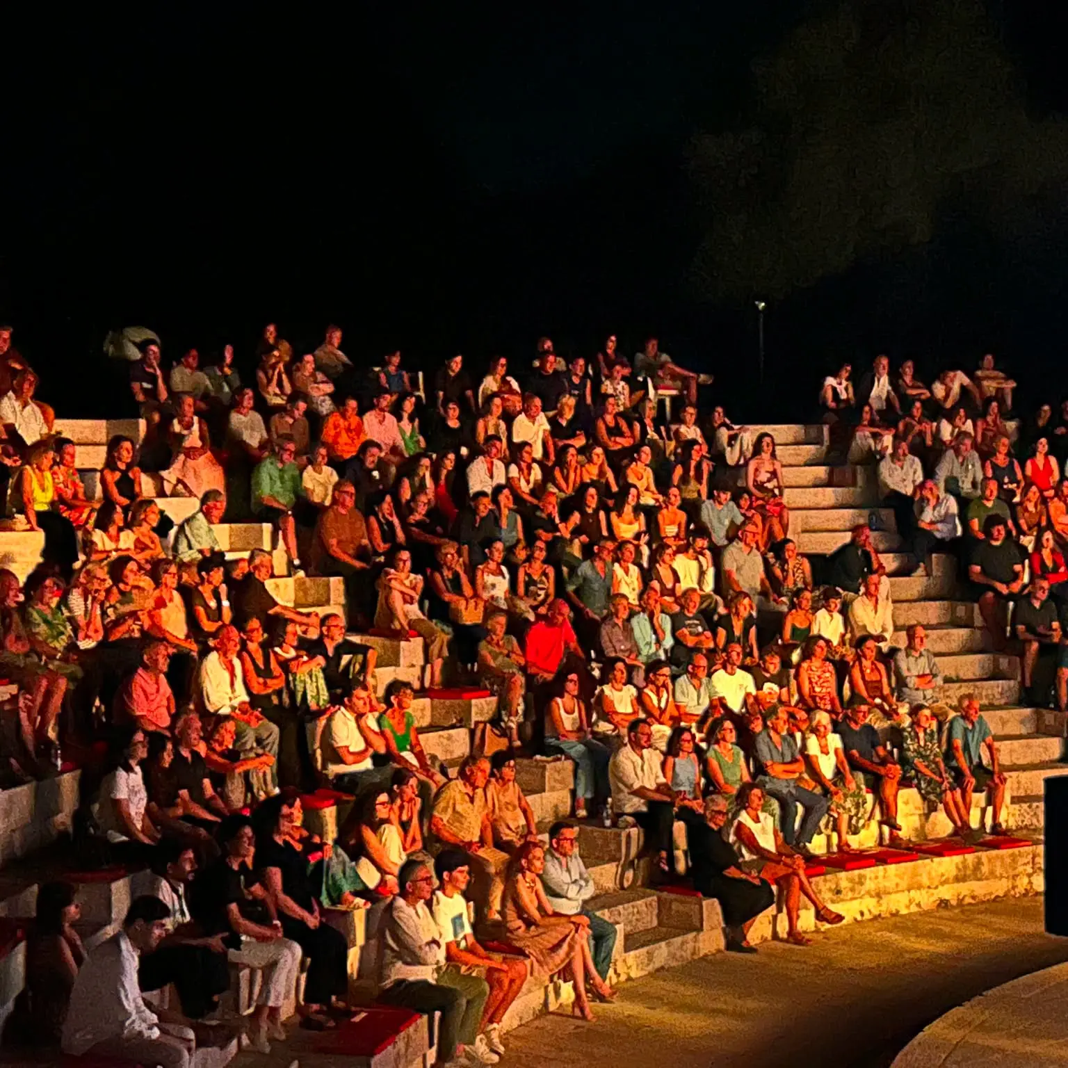 Capo Vaticano, la Pro Loco festeggia 50 anni e traccia il bilancio dell'estate: dal teatro all'accoglienza turistica, ecco tutte le iniziative\n