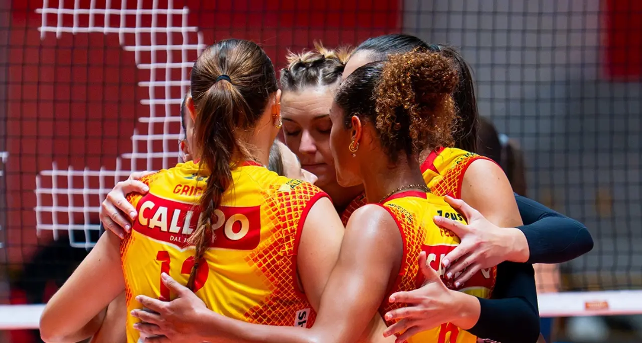 Tonno Callipo, esordio vincente in Serie A3 femminile: Vibo supera Castellana al tie-break dopo una battaglia di oltre due ore\n