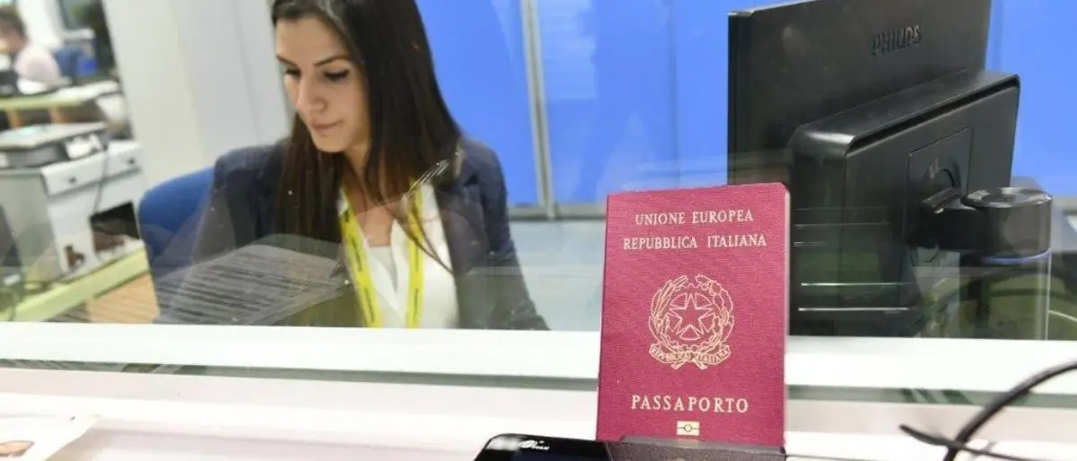 Passaporti alle Poste, superate 300mila richieste: ad agosto il record nazionale\n