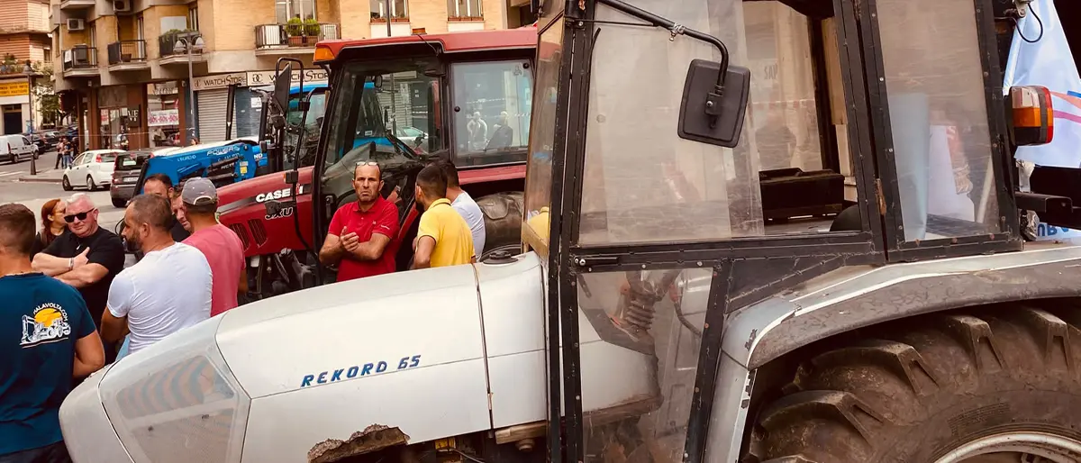 Caro vita,\u00A0il Circolo Nicà di Legambiente: «La Calabria scende in piazza con civiltà, ma servono risposte concrete»\n