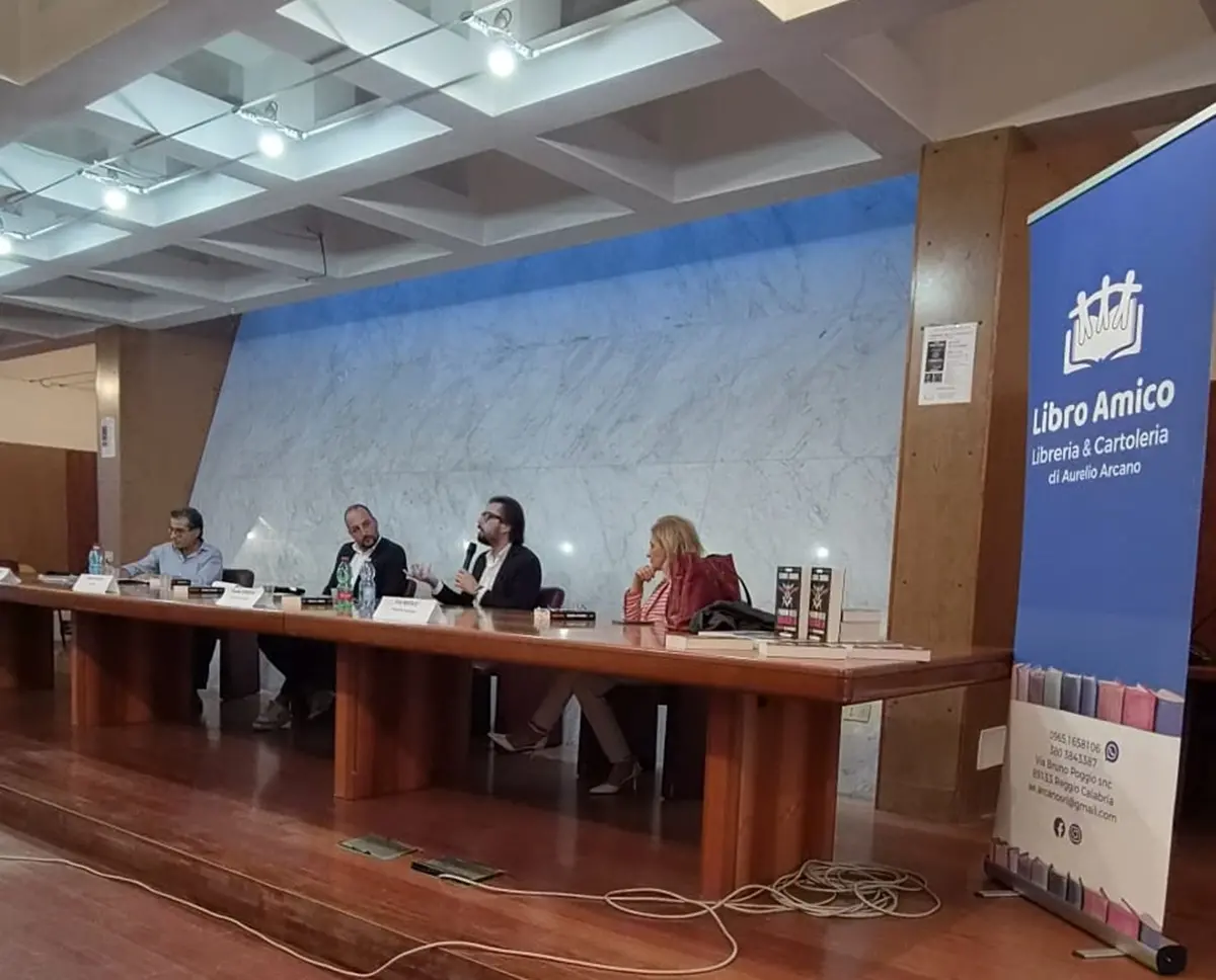 “I padroni della ‘ndrangheta”, a Pellaro Claudio Cordova per un confronto su romanzo, memoria e comunità\n