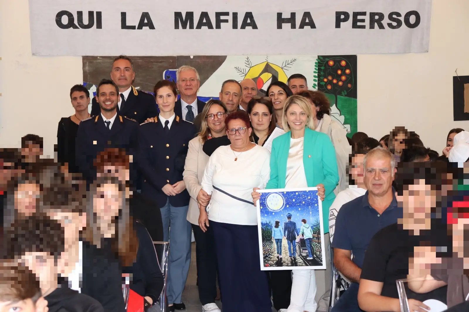 Bullismo, la storia di Michele morto a 17 anni commuove gli studenti del Galluppi di Tropea: la testimonianza della madre e l'appello al rispetto\n