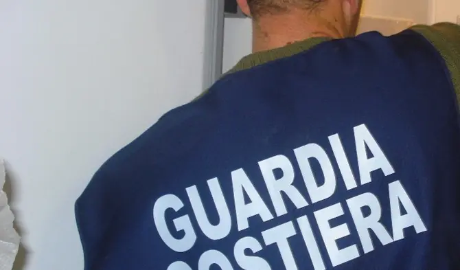 Scalea, sequestrata un’area demaniale con rifiuti: occupati abusivamente oltre 1.400 metri quadrati\n