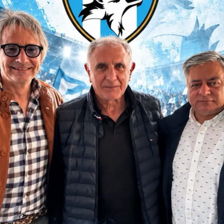 Promozione A, svolta in panchina per la Silana: esonerato Orlando, Filippo Trapasso è il nuovo allenatore\n
