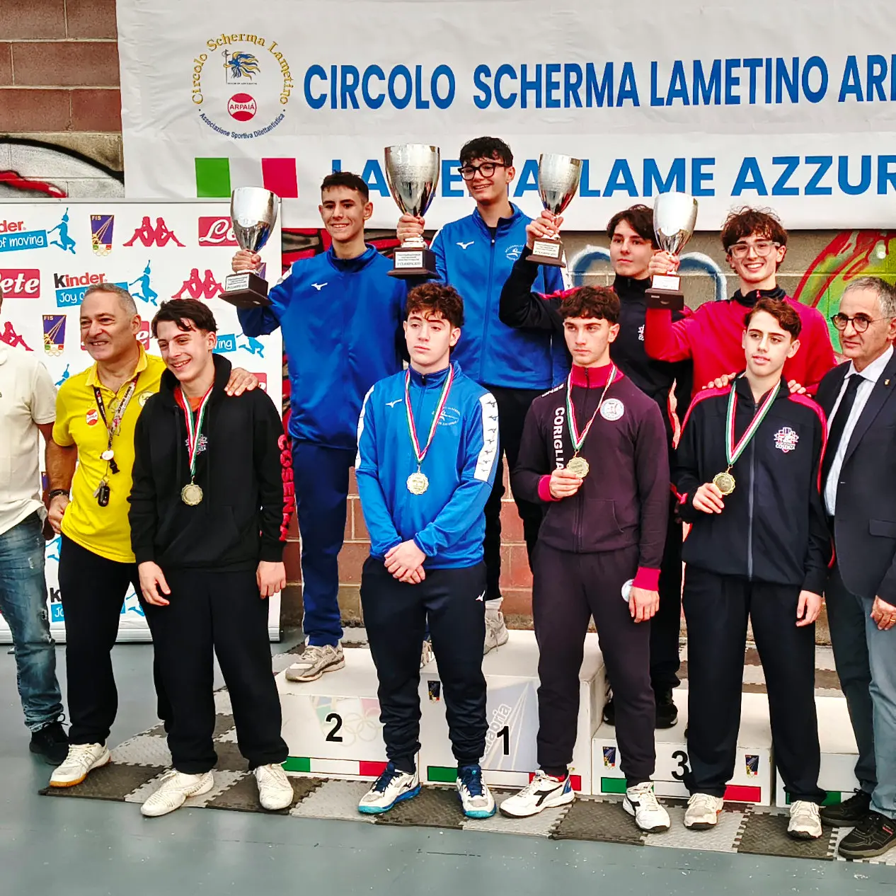 Scherma, il Club Cosenza domina a Lamezia: tre vittorie e tredici pass nazionali\n