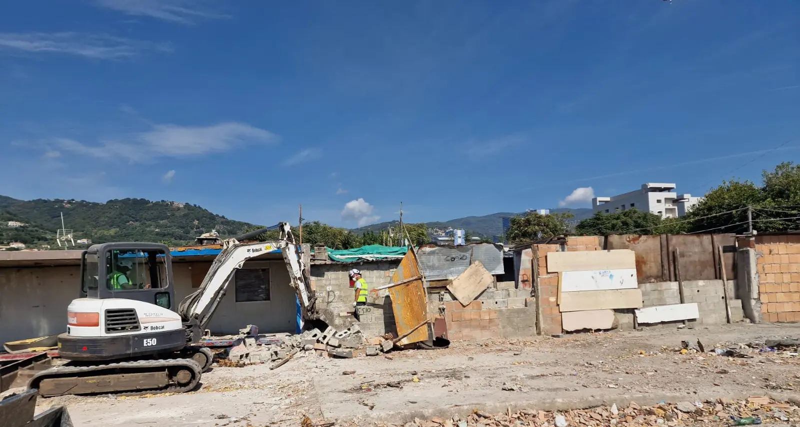 Lamezia, il lavoro oltre lo sgombero di Scordovillo. La sfida dell’integrazione: scuola, lavoro e dialogo per ripartire\n