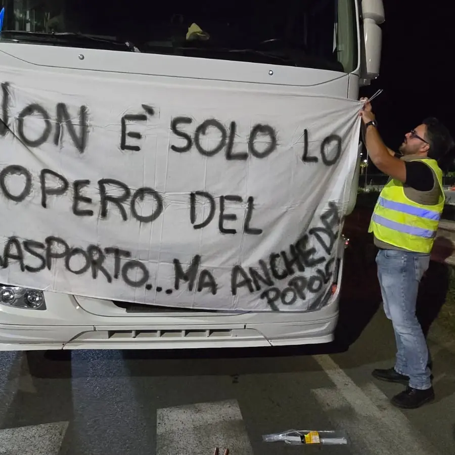 Autotrasporto, fumata nera a Milano: la Calabria non revoca lo sciopero. La protesta continua fino\u00A0al 27 ottobre\n
