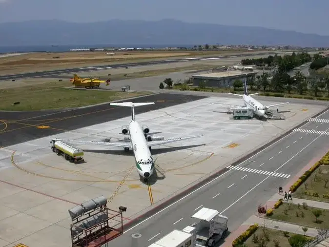 Senza carburante gli aeroporti di Crotone e Reggio Calabria per la protesta degli autotrasportatori