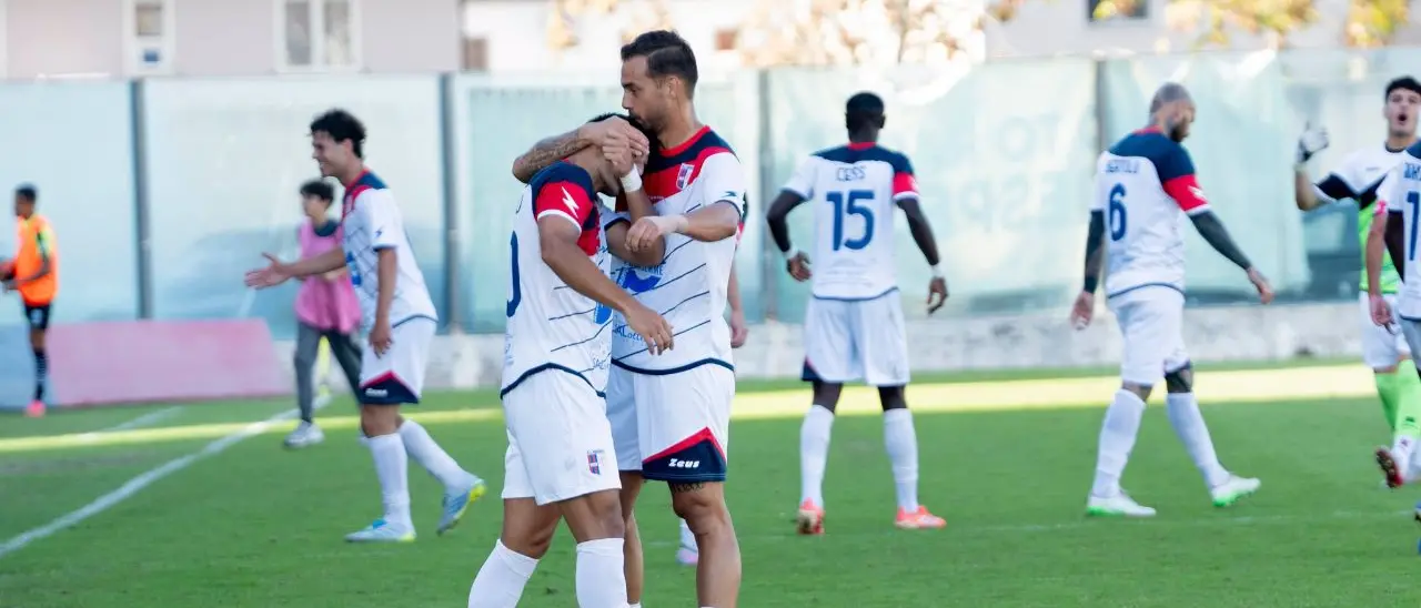 La Vibonese si prepara ad affrontare il Ragusa penultimo in classifica: rossoblù a caccia della vittoria dopo due pareggi\n