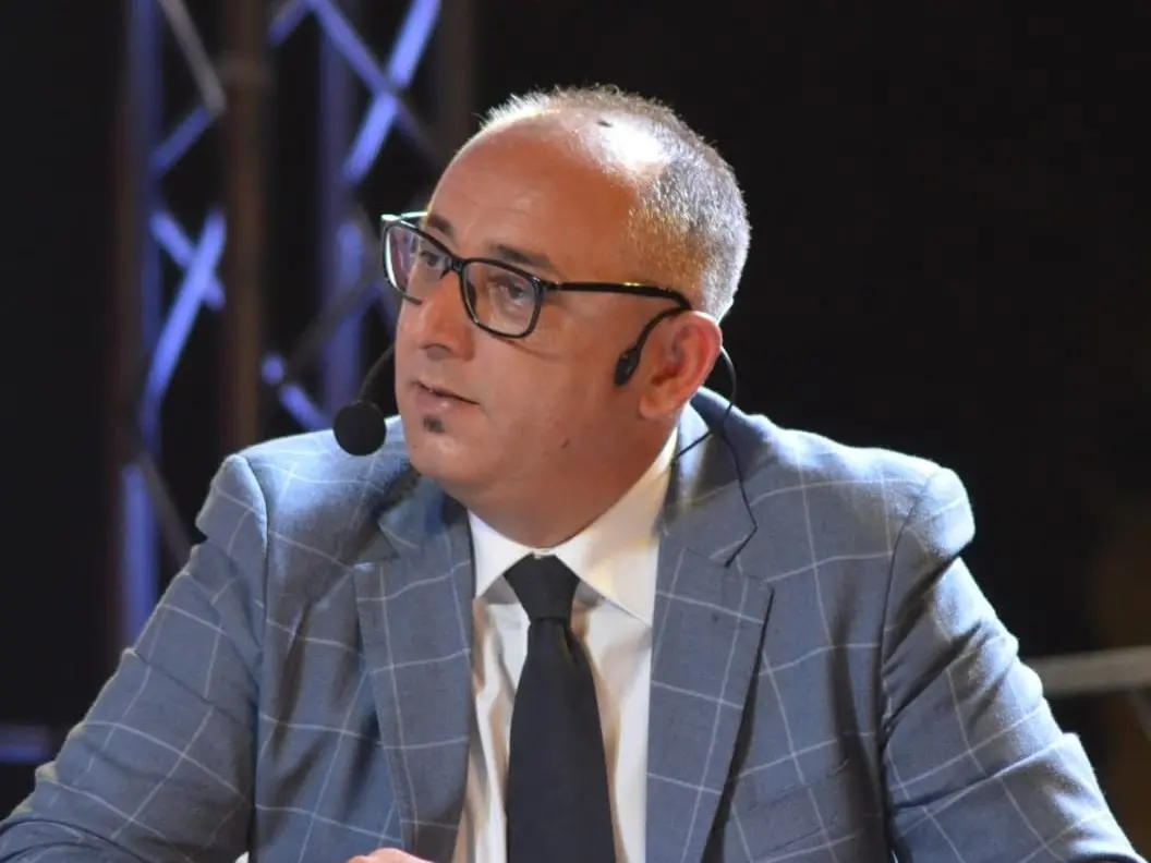 San Giovanni in Fiore, la denuncia del giornalista Francesco Oliverio: «Aggredito dal sindaco Barile»