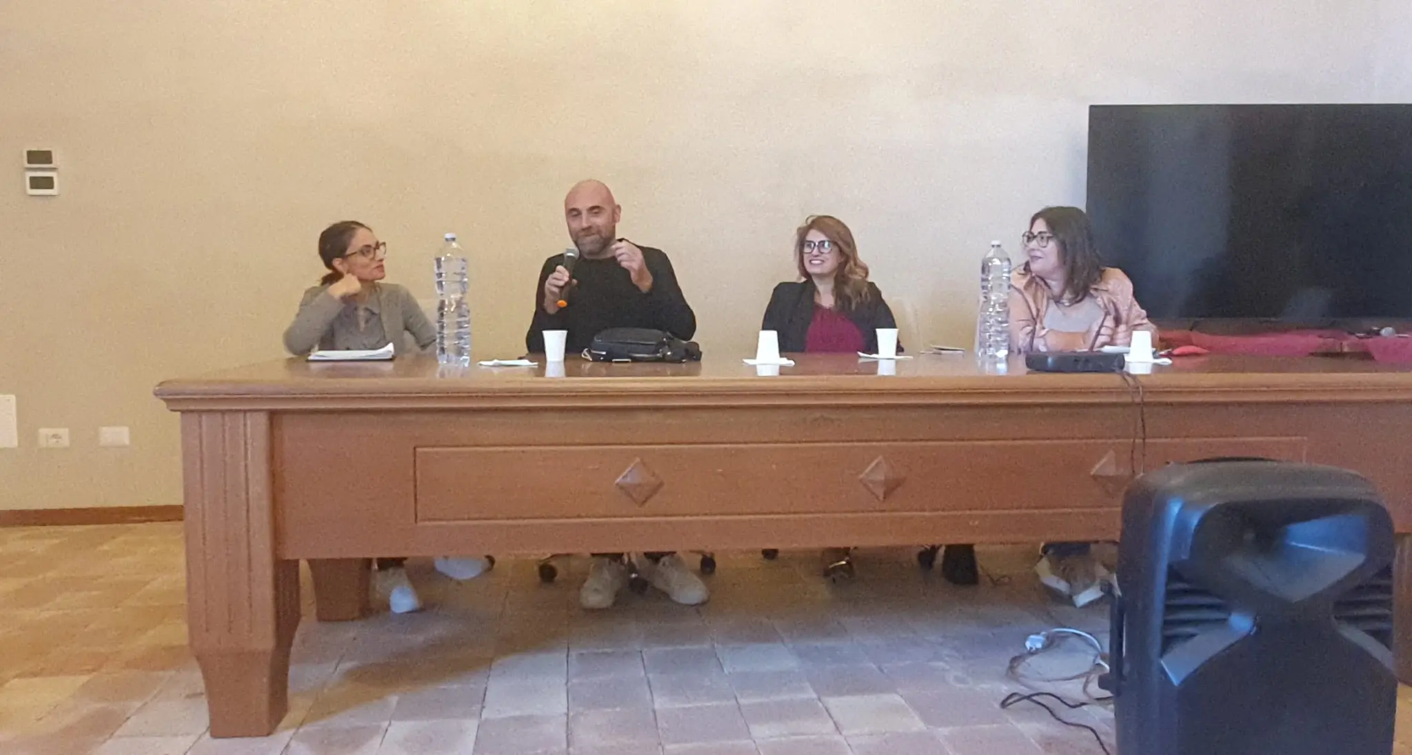 Al convento dei Domenicani\u00A0«Arte al femminile - Radici Future: tessere diritti, disegnare libertà»\n