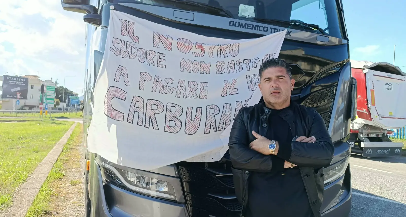 La protesta dei tir non si ferma, Fedralog mette sul tavolo otto richieste: dal gasolio scontato di 40 centesimi all'esenzione del bollo per tre anni\n