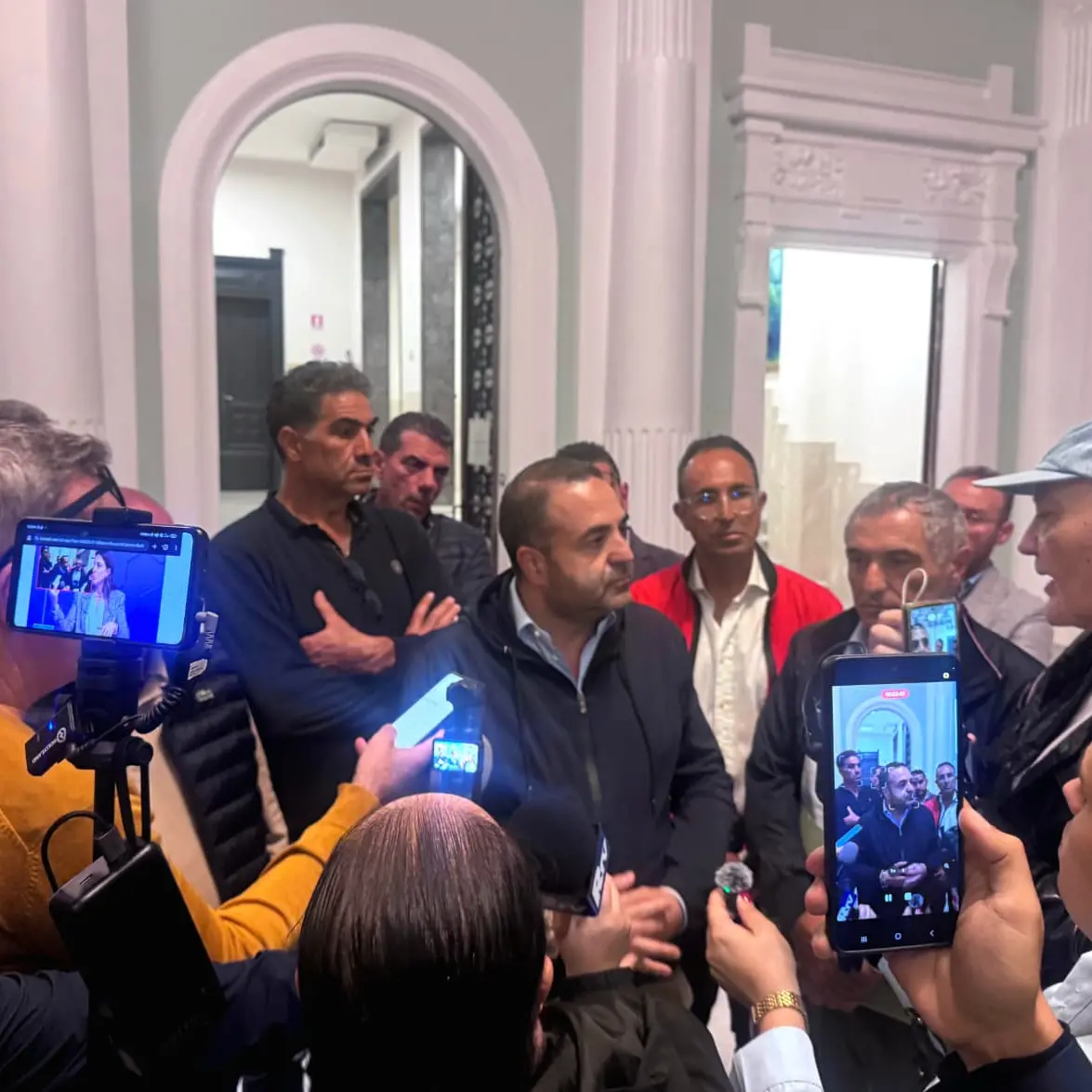 Caro carburanti, vertice in Prefettura a Reggio: Cannizzaro plaude al dialogo e ringrazia il prefetto\n