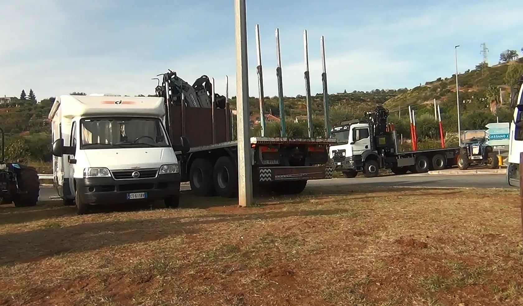 Castrovillari, gli agricoltori sospendono il presidio dopo l’incontro con Salvini in attesa delle risposte del 27 ottobre\n