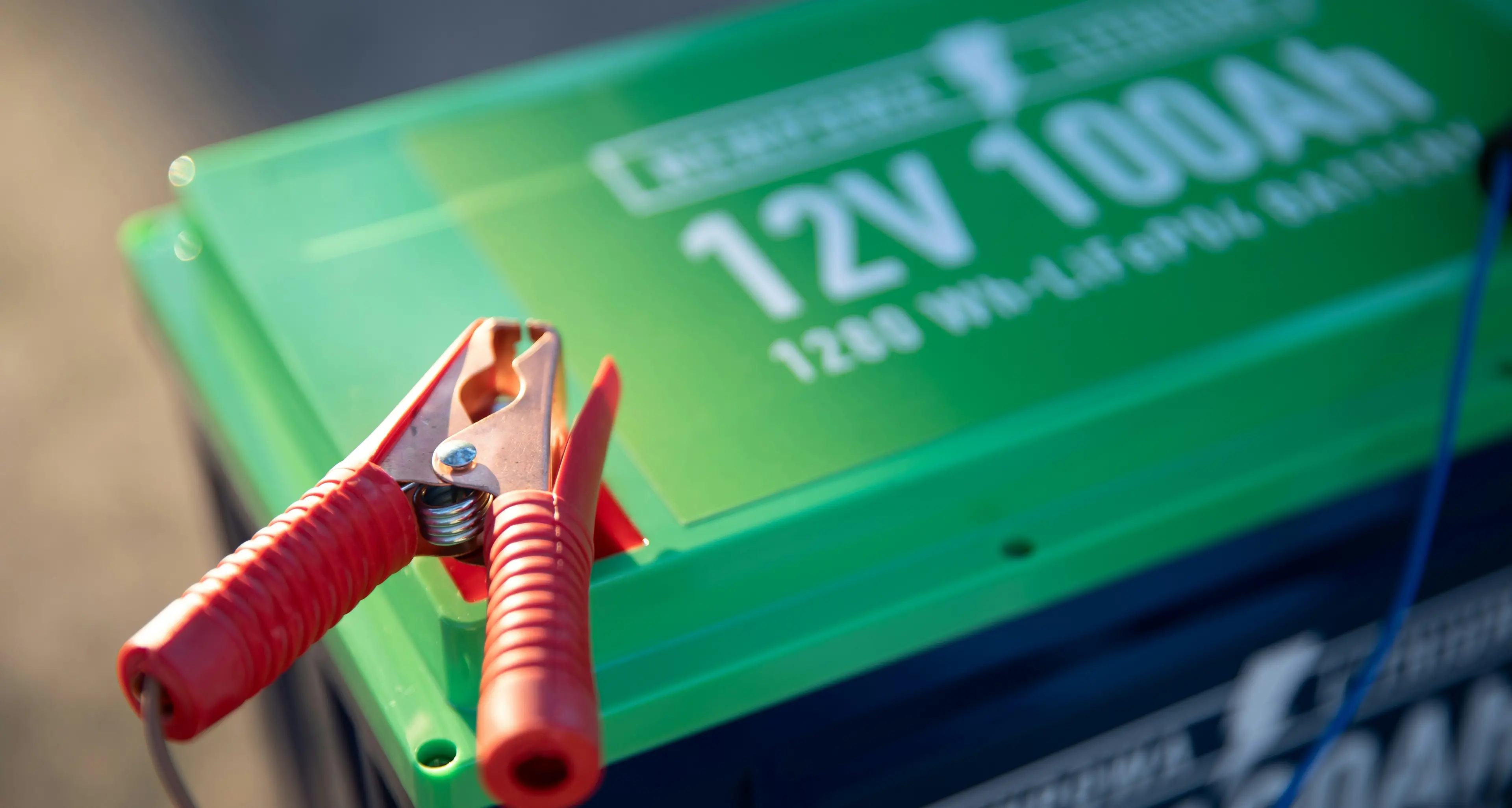 Perché la batteria cede al primo freddo e come ripartire in sicurezza\n