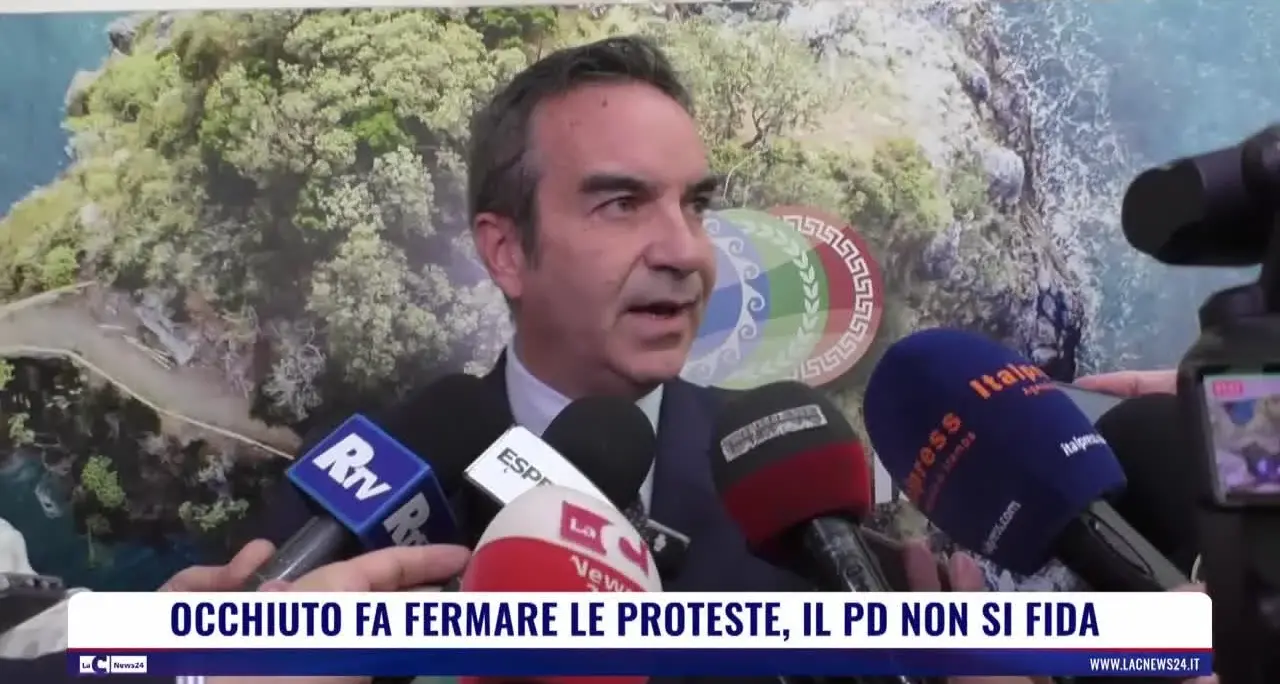 Occhiuto fa fermare le proteste, il PD non si ferma