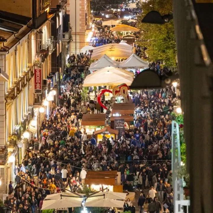 Festa del cioccolato a Cosenza, giovedì il taglio del nastro: quattro giorni di gusto, artigianato e grandi protagonisti\n