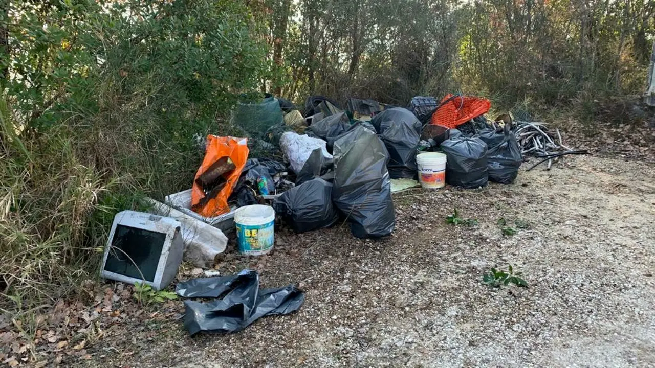 Rifiuti abbandonati, Rende promuove il primo tavolo intercomunale\n