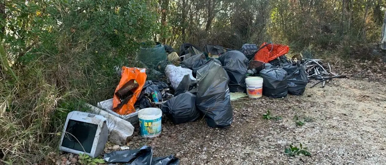 Rifiuti abbandonati, Rende promuove il primo tavolo intercomunale\n