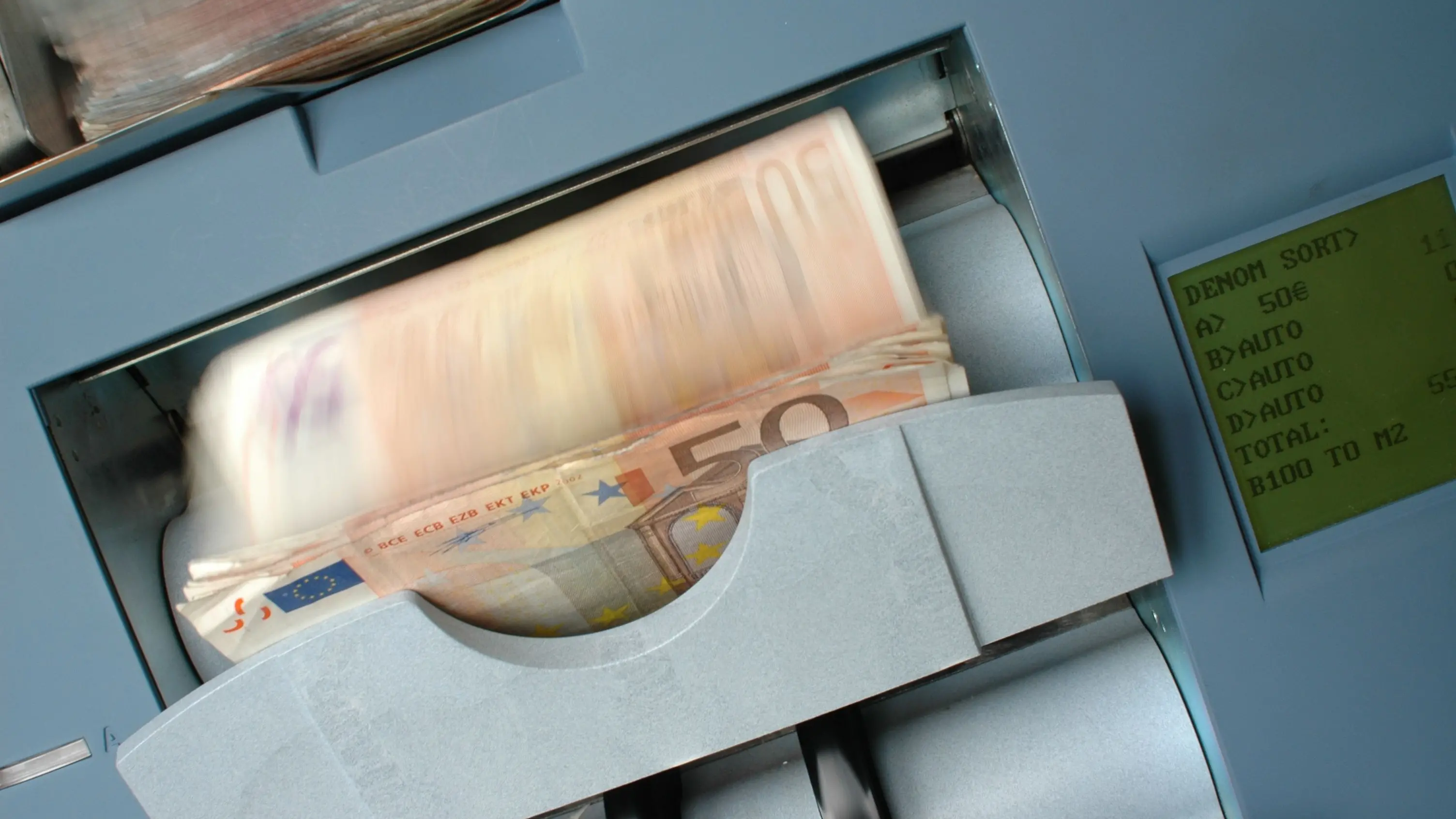 <p>La banca clandestina della ’ndrangheta, nei file segreti c’è il <span style=\"color:hsl(0, 75%, 60%);\">tesoro delle mafie</span>: 47 milioni convertiti in criptovalute</p>