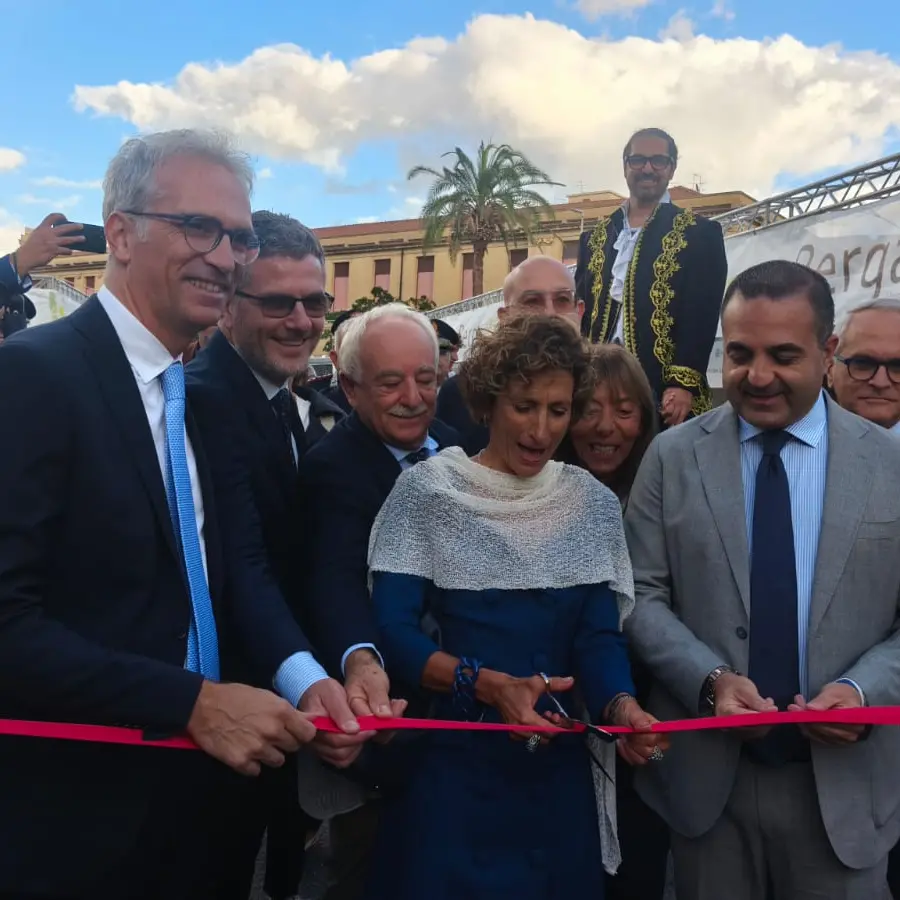 Bergarè, l’oro verde di Reggio protagonista al Castello. Tramontana: «Lo promuoviamo in tutti i suoi utilizzi»\n\u00A0\n