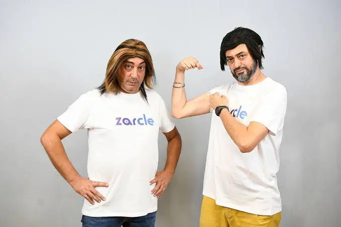 “Facce da Bronzi” si prepara alla finalissima: ecco tutti gli ospiti del cabaret al Teatro Cilea\n