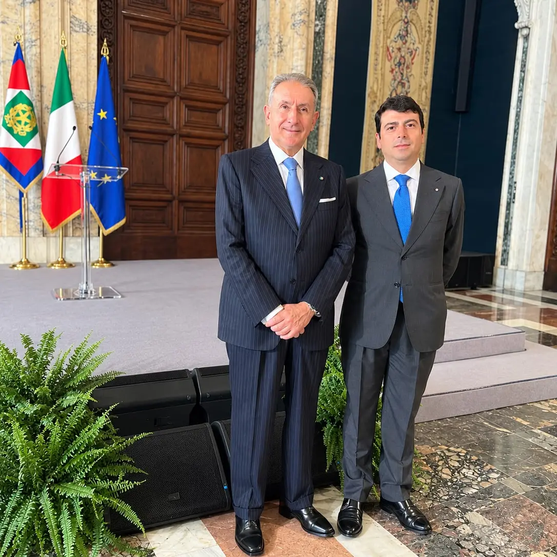 <p>Stelle al Merito del Lavoro 2026, tra i premiati al Quirinale il calabrese Francesco Sicuro</p>