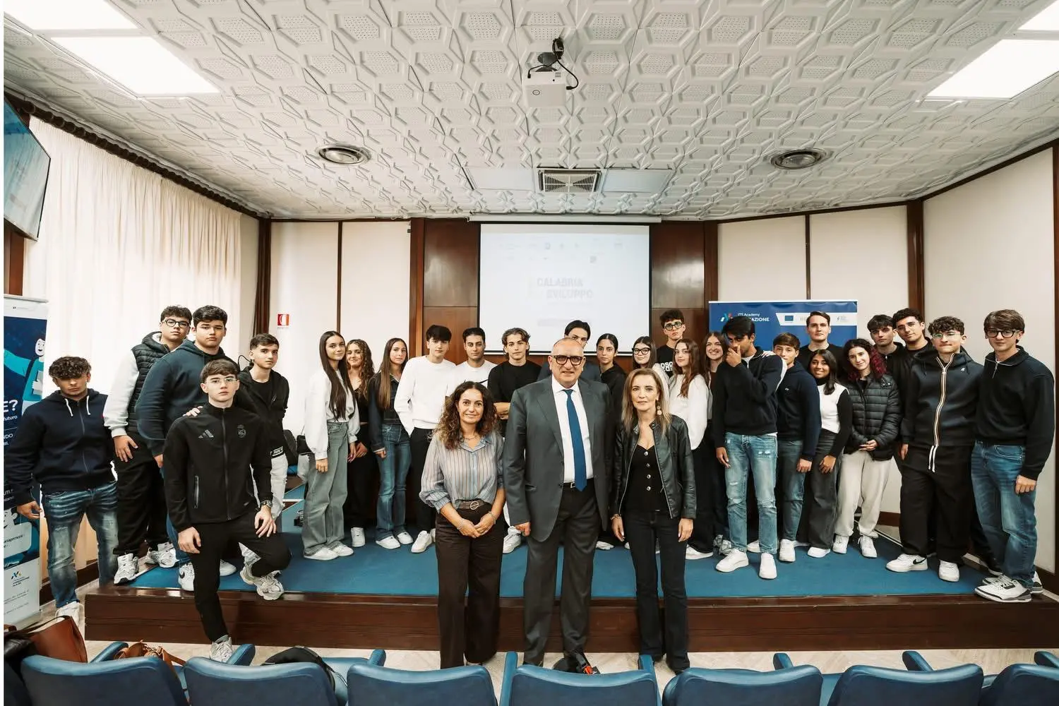 Reggio, Confindustria\u00A0apre le porte a oltre 200 studenti per un patto tra scuola e imprese\n