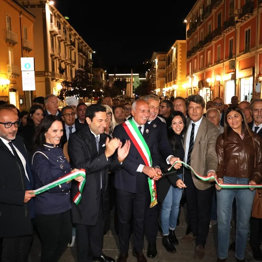La 23esima edizione della Festa del Cioccolato di Cosenza si apre all’insegna del “Peccato Bruzio”\n