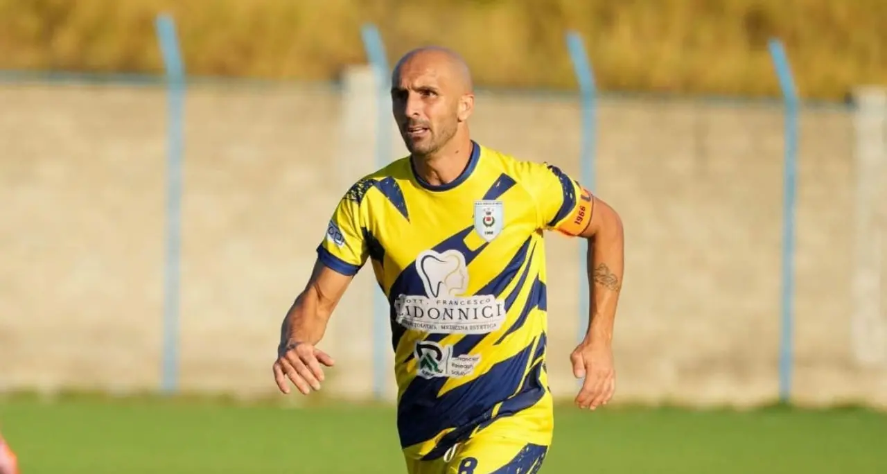 Promozione A, il Rocca di Neto ai vertici ma Dolce avverte: «Ambizioni importanti, ma per vincere serve l'atteggiamento giusto»\n