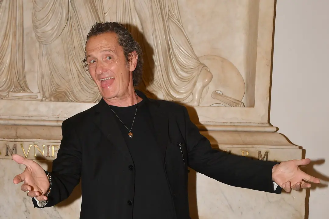«Mamma mia\u00A0“comme\u00A0stiamo”\u00A0a Capistrano»:\u00A0Enzo Salvi sceglie il piccolo borgo vibonese per il suo prossimo film. La soddisfazione del sindaco: «Bellissimo»\n