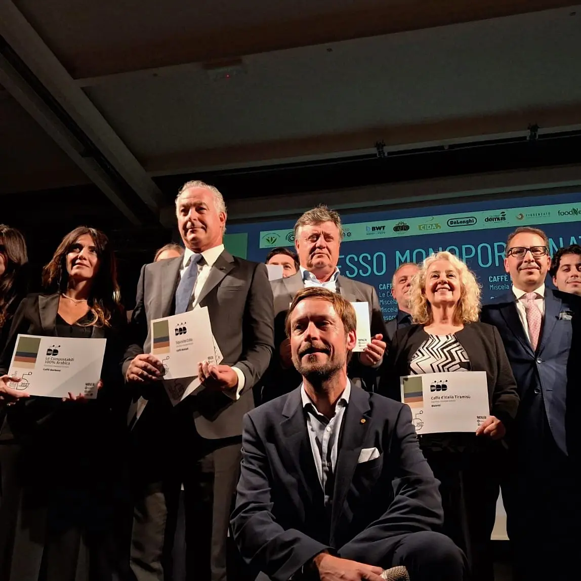 Caffè Mauro porta Reggio\u00A0ai vertici della torrefazione italiana: la miscela Respect Perù conquista il massimo riconoscimento della Guida 2027\n