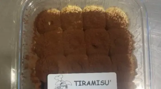 Tiramisù richiamato per possibile presenza di una sferetta d’acciaio: coinvolti due lotti\n
