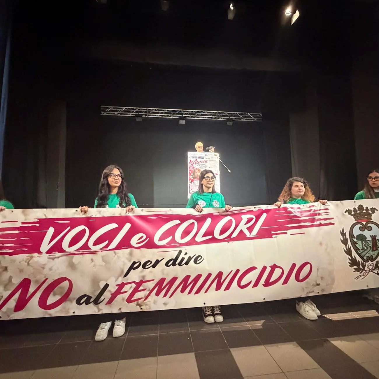 Polistena, partecipazione ed emozione al corteo contro il femminicidio in memoria di Aurora Tila\n