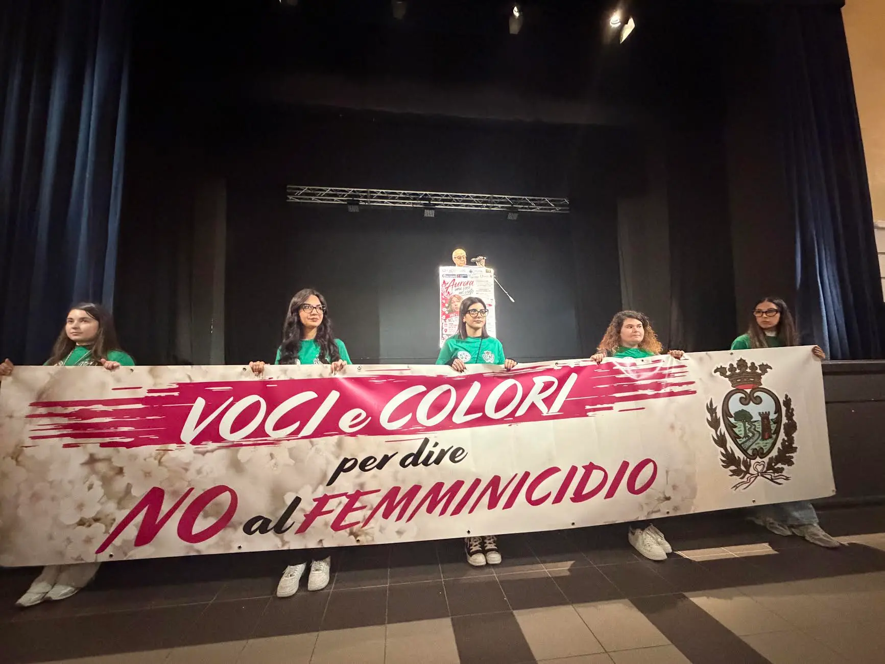 Polistena, partecipazione ed emozione al corteo contro il femminicidio in memoria di Aurora Tila\n