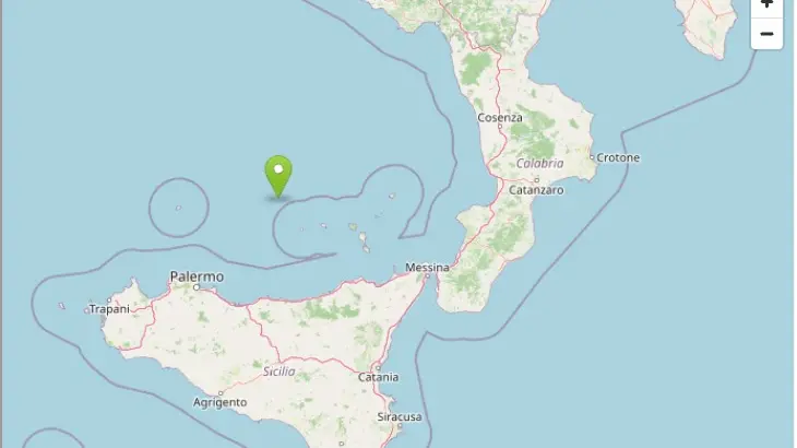 <p>«Tirreno meridionale area a<span style=\"color:hsl(0, 75%, 60%);\"> elevata pericolosità sismica</span>»: l’Ingv spiega lo sciame sismico degli ultimi giorni</p>