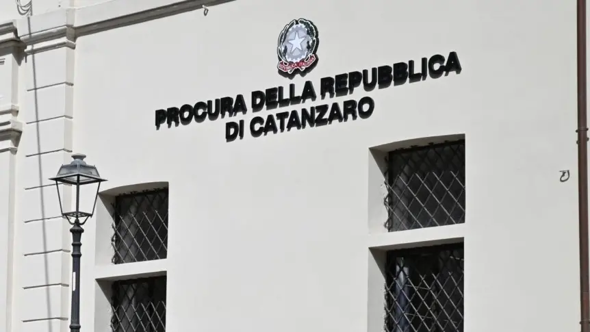 Catanzaro, emessa sorveglianza speciale di pubblica sicurezza con obbligo di soggiorno nei confronti di un trentatreenne\n