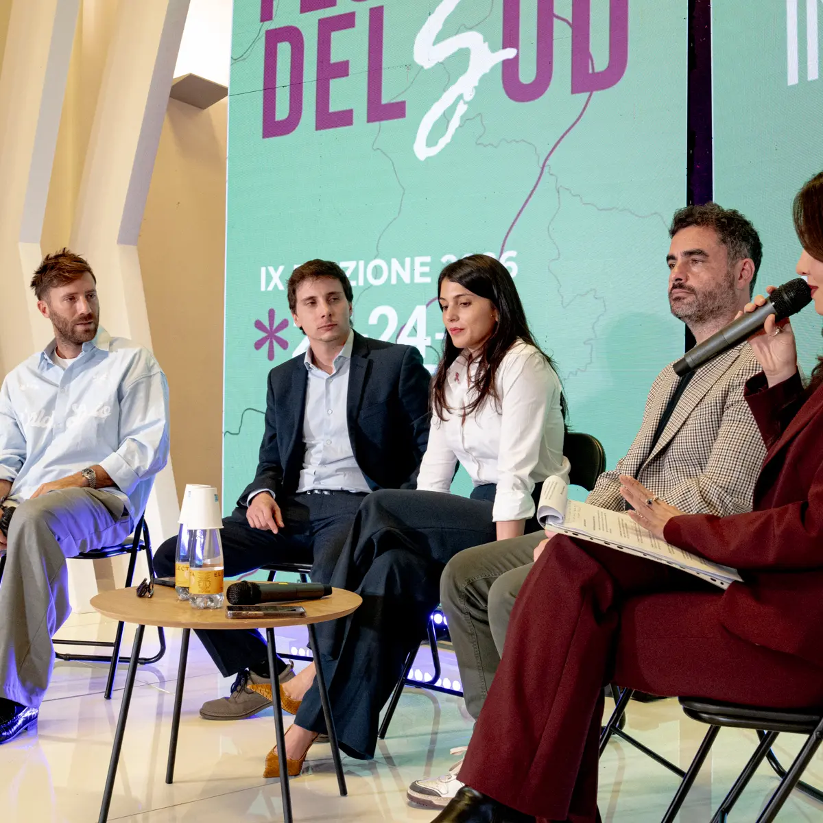 I giovani non vogliono essere solo raccontati, ma ascoltati: Nicolò De Devitiis e il panel “Raccontare una generazione” al Festival del Sud\n