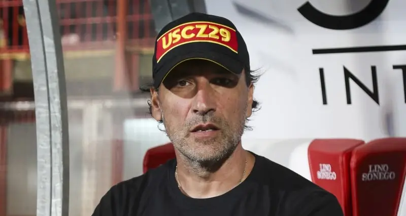Catanzaro, ufficiale l’esonero di Gorgone dopo il ko per 1-6 contro l’Ascoli: via anche lo staff tecnico\n