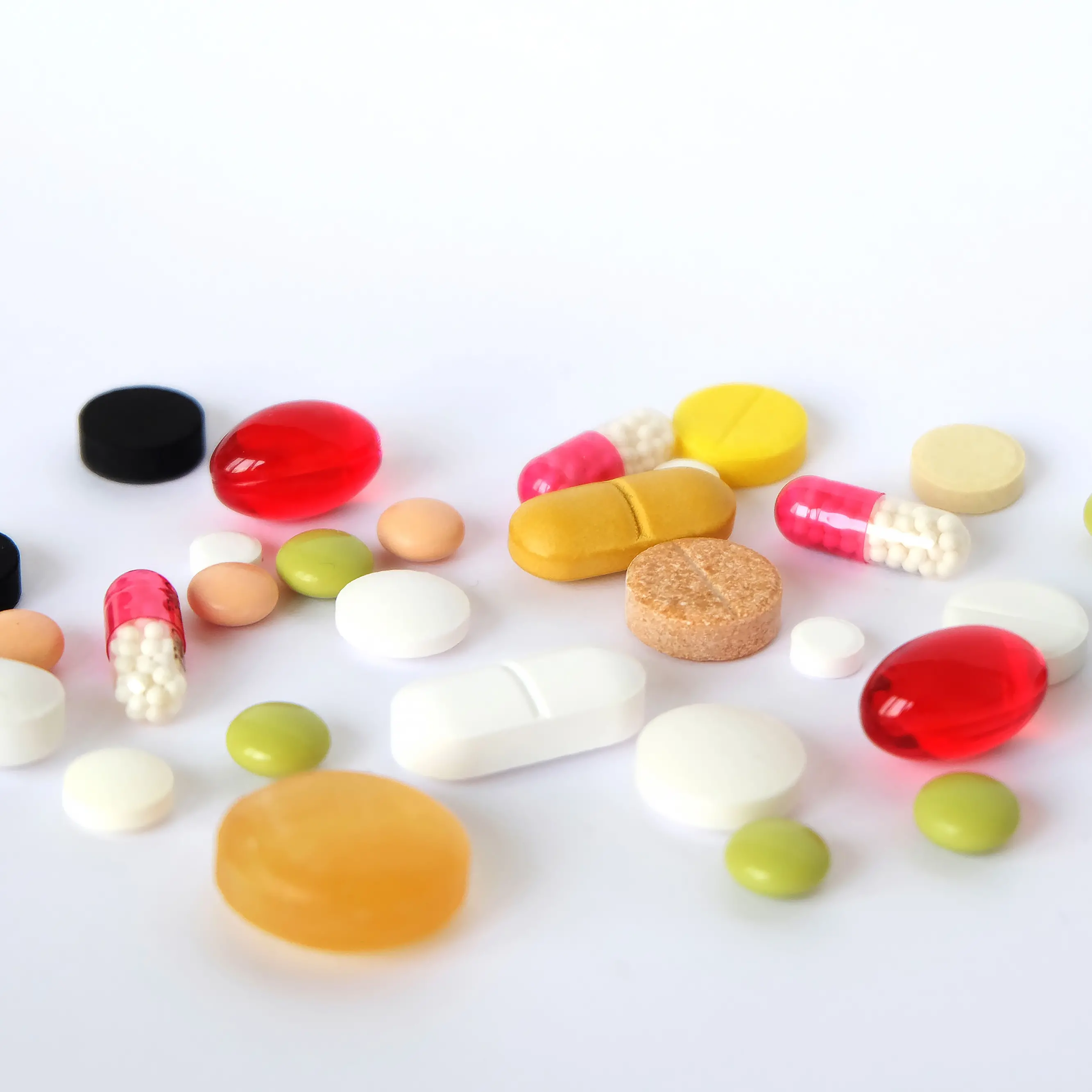<p>Tumori, i malati italiani <span style=\"color:hsl(0, 75%, 60%);\">rischiano di non avere i nuovi farmaci</span>: l’allarme dell’oncologo calabrese Giuseppe Curigliano</p>