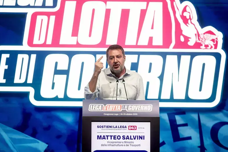 Lega, Salvini confermato segretario per la quarta volta: «Vinceremo le elezioni, saremo il secondo partito del centrodestra»\n