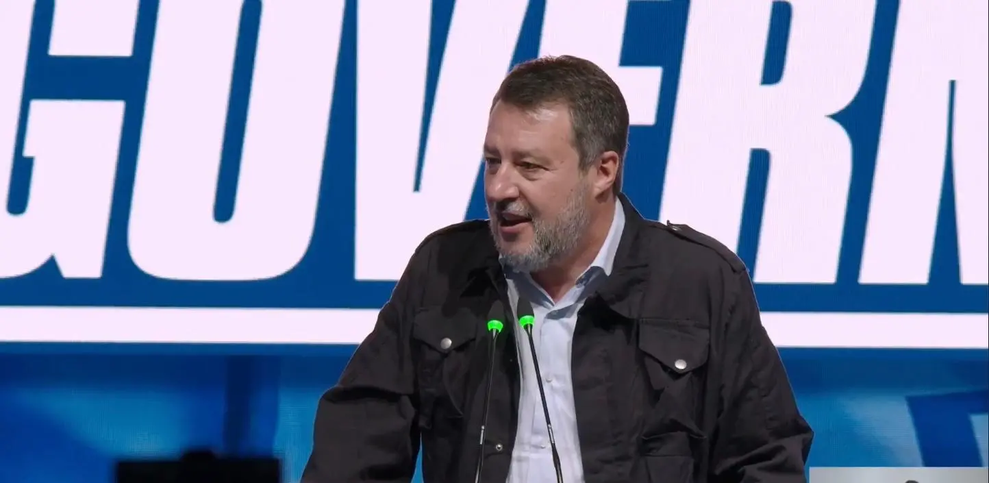 Lega, Salvini riconfermato con 465 voti contro i 146 di Garavaglia: vince il congresso, resta il nodo dei consensi\n