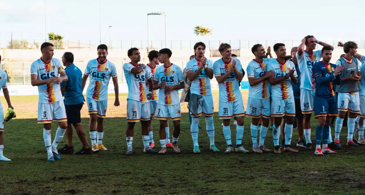 Serie D, il bilancio della 9ª giornata: il Sambiase vola in vetta, squillo Praiatortora e la Vibonese riparte\n\n\n