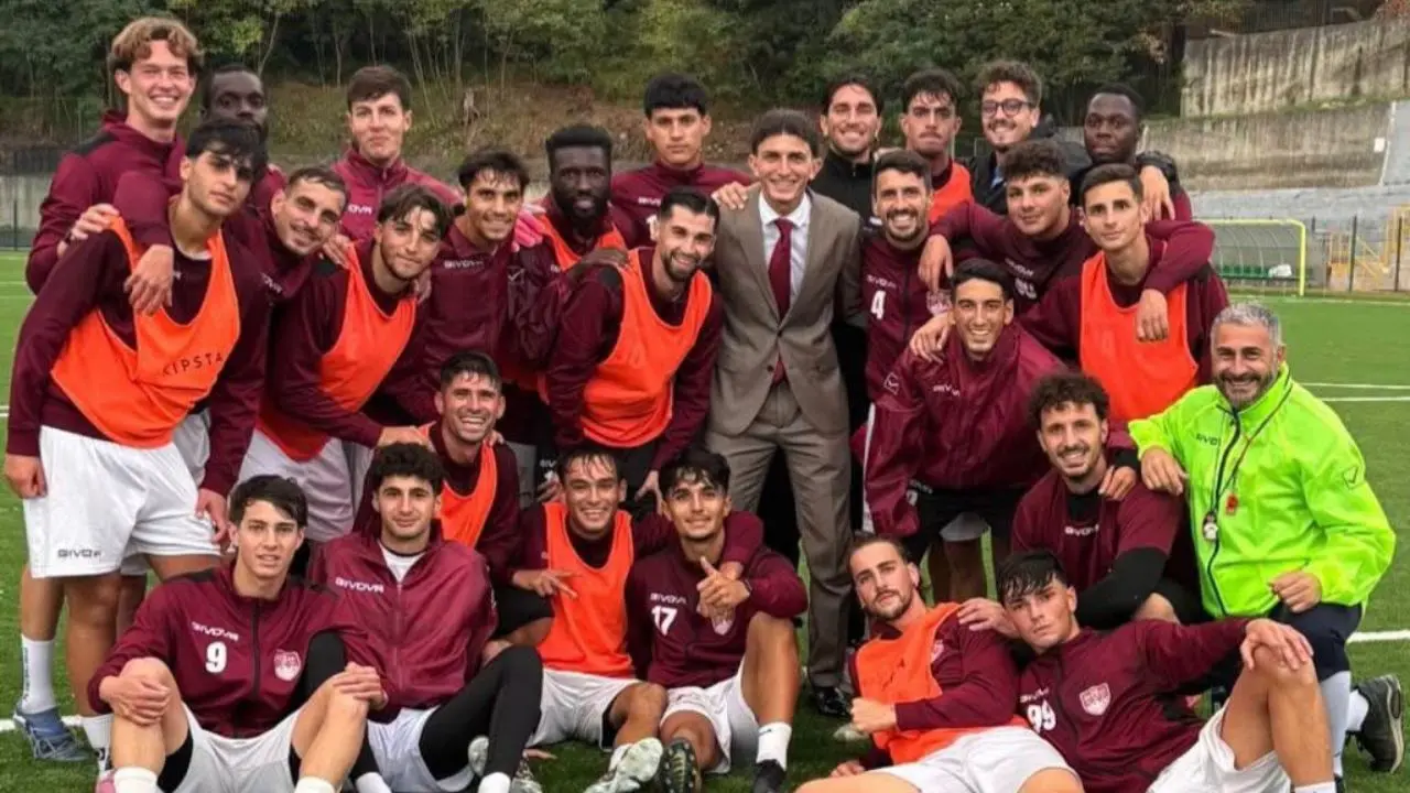 La Deliese non smette di stupire, Parentela: «Siamo fastidiosi contro chiunque»\n