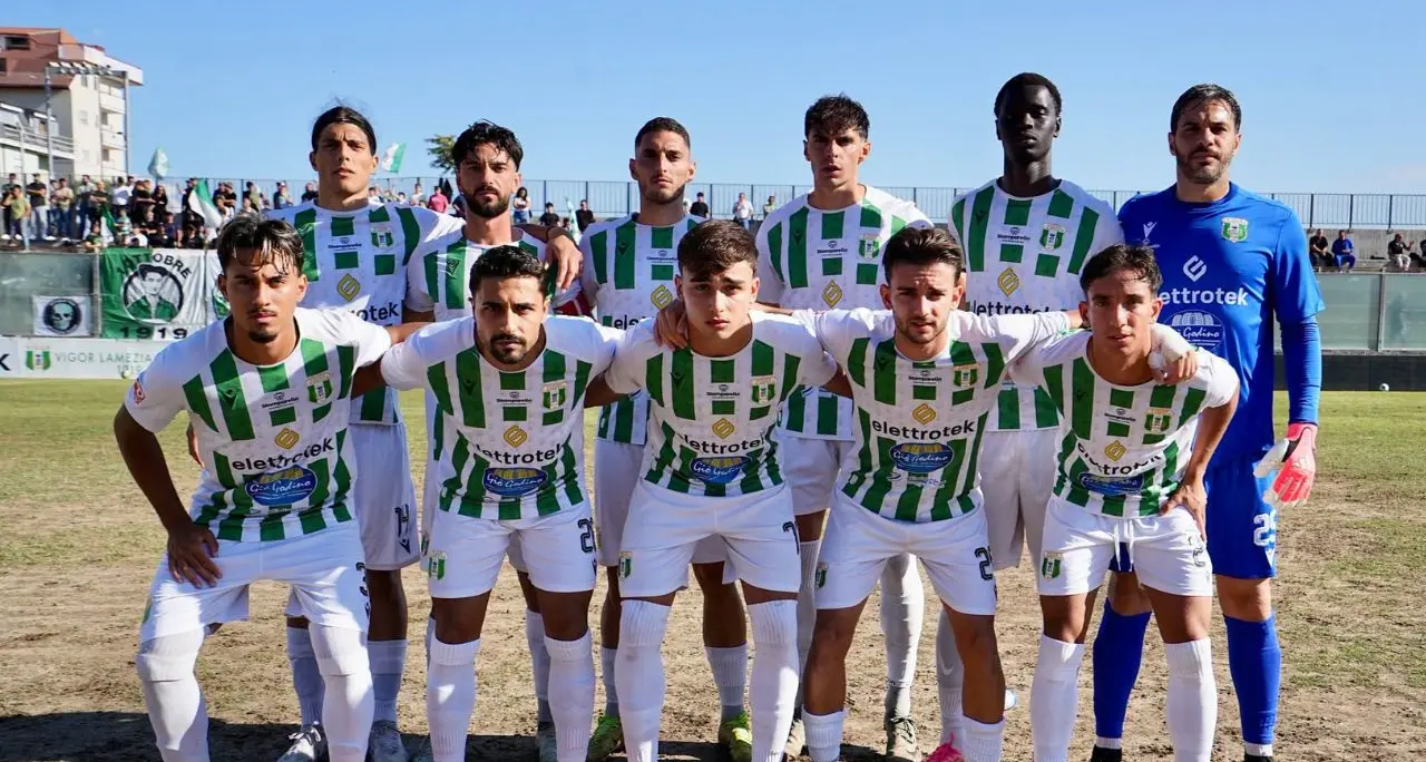 Vigor Lamezia, passo indietro dopo la vittoria: a Praia decide Petrone. Vargas non ci sta:\u00A0«Puniti per una sbavatura»\n