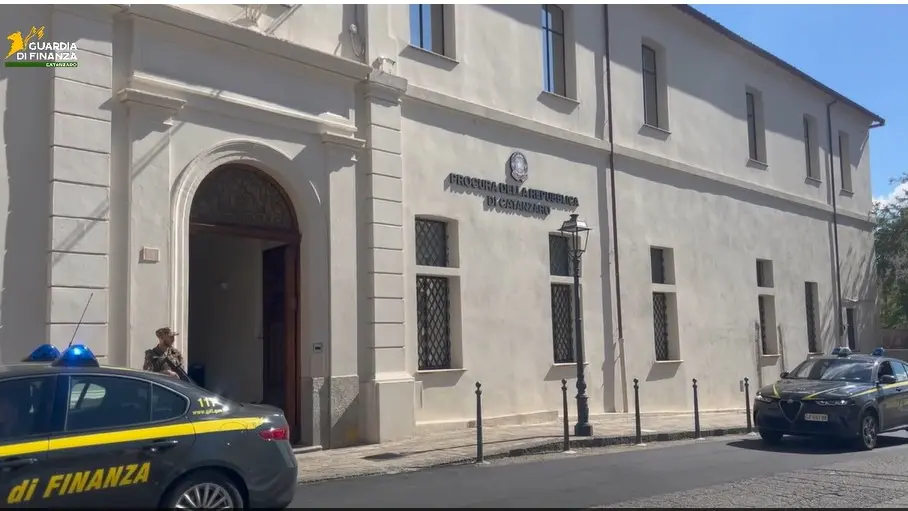GdF Catanzaro confisca stabile da 300mila euro a pregiudicato