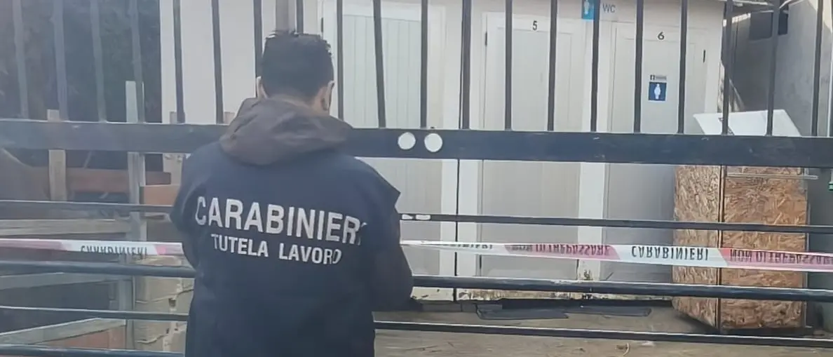 Costretto ad accudire 20 cavalli per 2,45 euro l’ora: arrestato titolare di un maneggio nel Crotonese\n